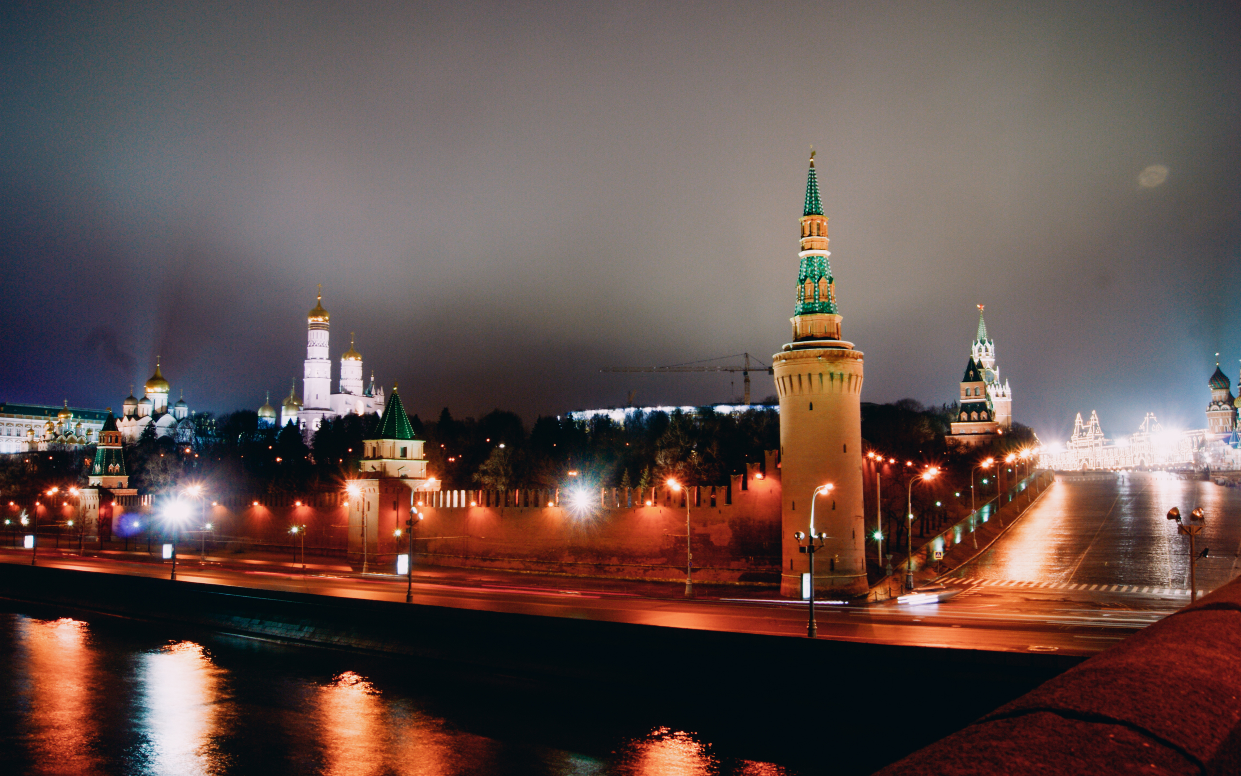 Москва и Санкт-Петербург
