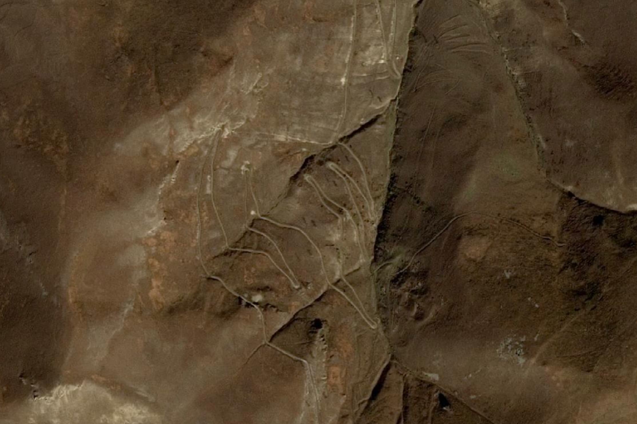 Спутниковый снимок северной стороны Спитакского перевала