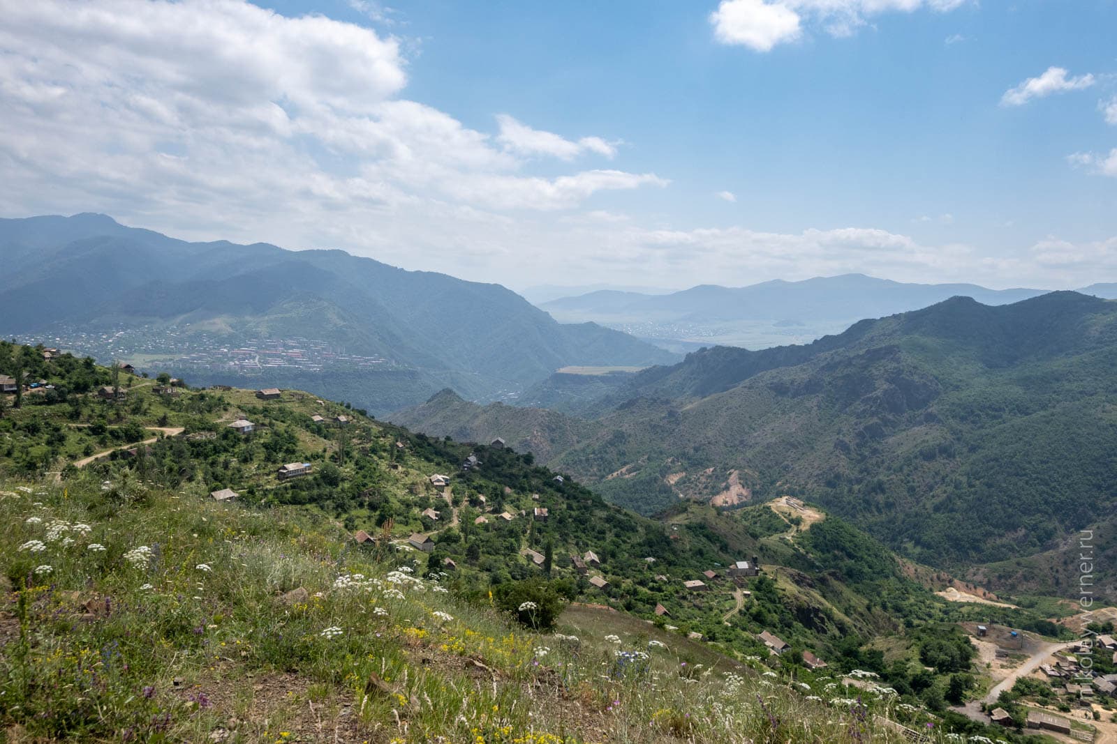 Вид с дороги от села Джилиза
